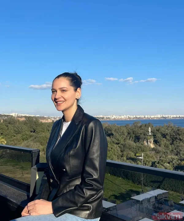 Gönül Dağı'ndan ayrılacağı iddia edilen Gülsim Ali bir konuştu pir konuştu 'herkes filtreli herkes estetikli' Gönül Dağı Dilek... - 10