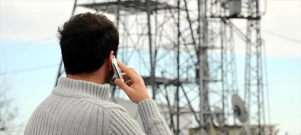 telefon-dolandiricilarinin-son-kurbani-yazar-mehmet-toplu-ne-mutlu-turkum-diyene-parolasiyla-yarim-milyonu-tes-1664691635360.jpg Telefon dolandırıcılarının son kurbanı yazar Mehmet Toplu! 'Ne Mutlu Türküm Diyene' parolasıyla yarım milyonu teslim etti-8