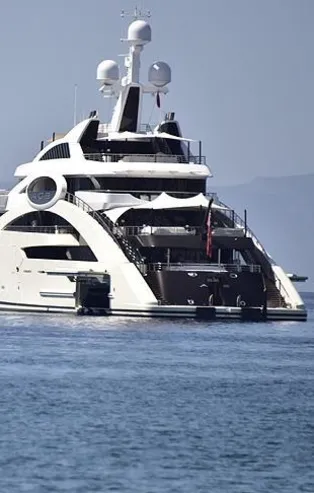 Türkiye kıyılarını doldurdular! Rus oligarklar Türkiye’ye demir attı