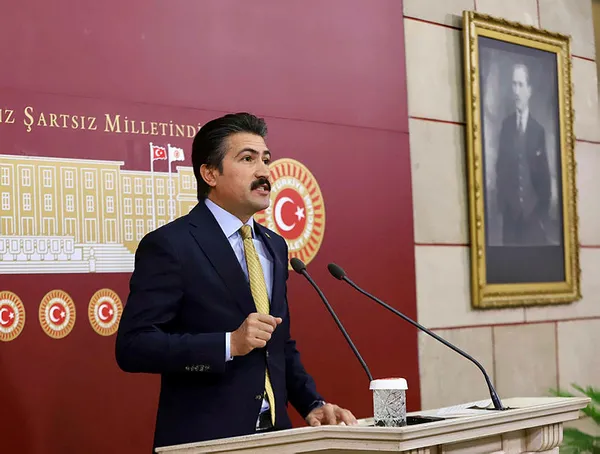 ak-parti-bundan-sonra-olacaklardan-her-turlu-siyasi-suikastten-chpli-kilicdaroglunun-sorumlu-olduguna-inaniyoruz-1634044673169.jpg AK Parti: Bundan sonra olacak her türlü siyasi suikastten, CHP'li Kılıçdaroğlu'nun sorumlu olduğuna inanıyoruz-7