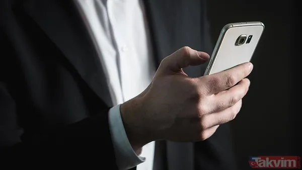 Akıllı Telefon Bağımlılığının Belirtileri Eğer Aşağıdaki Alışkanlıklar Sizde De Varsa, Telefonunuza Bağımlı Olabilirsiniz: Yeni Bir Bildirim Bekleyerek Sık Sık...