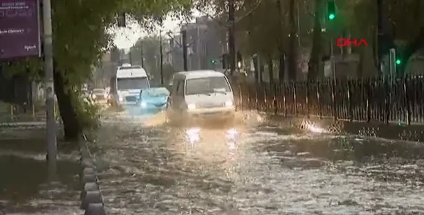 SON DAKİKA: İstanbul'da sağanak yağış etkili oluyor! HAVA DURUMU | 29 Ekim'de hava nasıl olacak?-2