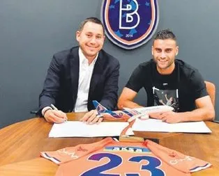 Deniz Türüç Başakşehir’de