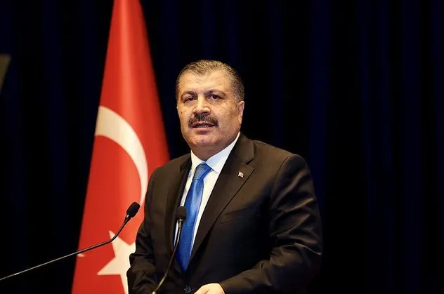 Sağlık Bakanı Koca: "Asistanlarımız, yükümlülükleri açısından eşit hale geldi"