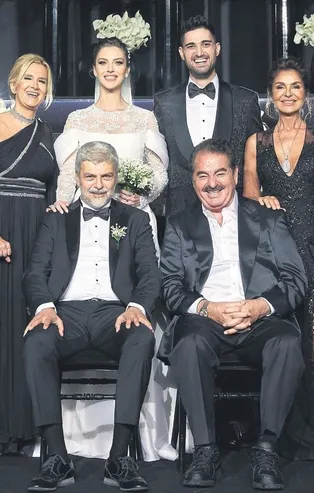 Derya Tuna, Hülya Avşar ve Sibel Can'ı davet etmedi! İdo’yu evlendiren İbrahim Tatlıses’e dostlarından sitem geldi