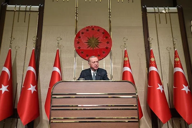 Başkan Recep Tayyip Erdoğan, Beştepe Millet Sergi Salonu'nda düzenlenen iftar programında üniversiteli gençlerle bir araya geldi. (AA)