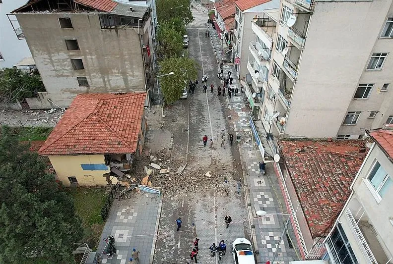 10 Ağustos vurdu 27 Ekim yıktı!