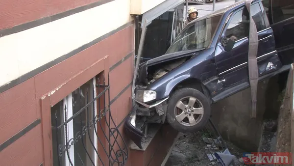 Olmaz demeyin oldu! Ümraniye'de balkona araba düştü - 9