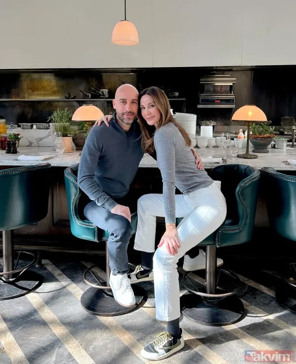 2 çocuk annesi Demet Şener’den yırtmaçlı elbisesi ile havalı pozlar! “Var mı daha güzeli?” deyip paylaştı! - 21