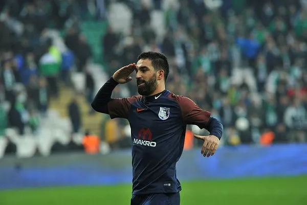 Arda Turan attı, Başakşehir yeniden lider oldu-5