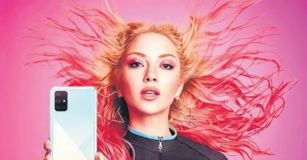 Ece Seçkin teknoloji tutkusunu reklamlara taşıdı