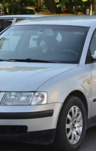 İkinci el arabalara göz koyan sürücüler, otomobil piyasasını yakından takip ediyor