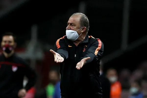Fatih Terim bir kez daha değişime gidiyor: 4-4-2'den vazgeçiyor, 4-1-2-3'e geri dönüyor-4