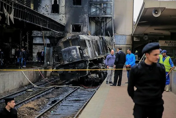 Mısır'daki tren kazalarındaki ihmale idam teklifi!-1