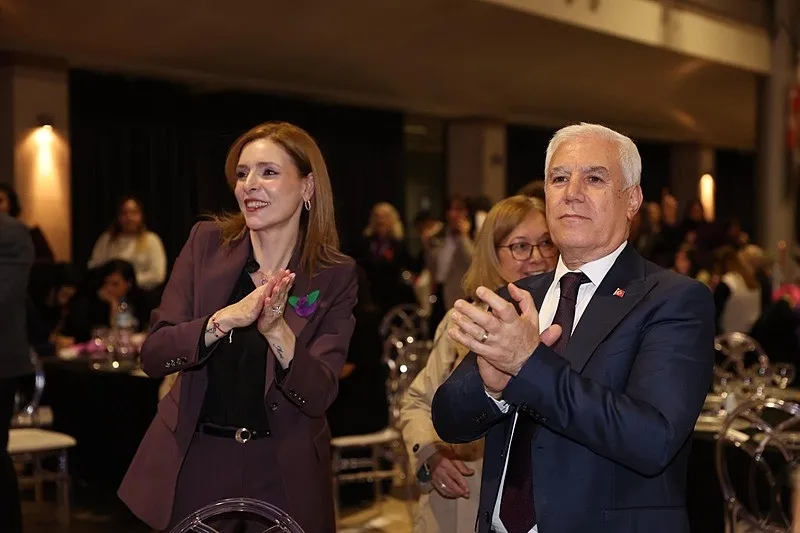 CHP'li Bozbey'in paravanı koruması çıktı: 500 para transferi 10 milyonluk villa-5