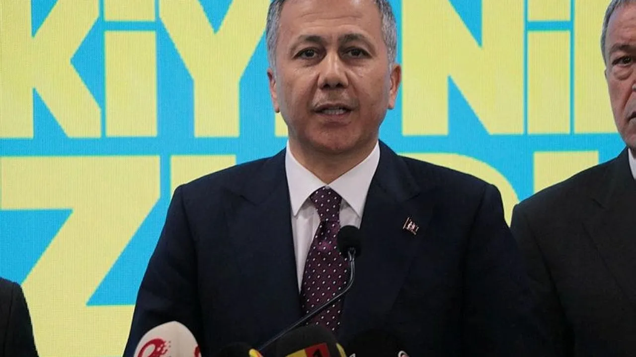 Kayseri’de provokasyon | Bakan Yerlikaya tek tek açıkladı: 189 kişi tespit edildi, ırkçı vandallığa boyun eğmeyeceğiz