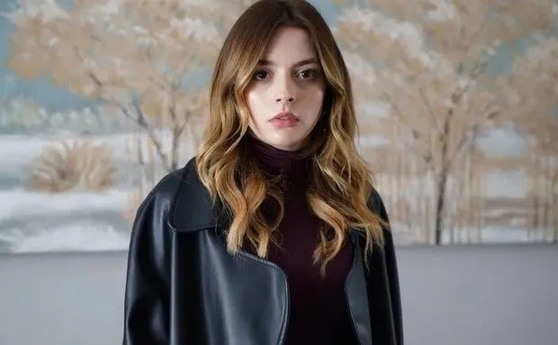 Sadakatsiz kesin olarak ipini çekti yolun sonu gördü! Derin'i canlandıran Melis Sezen artık ekranda olmayacak-3