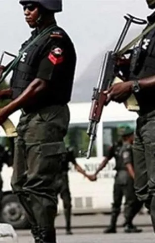 Nijerya'da silahlı saldırı: 10 ölü