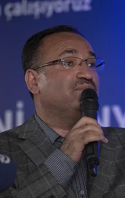 Bozdağ'dan ABD'ye zor soru: Başka kimleri aradınız?