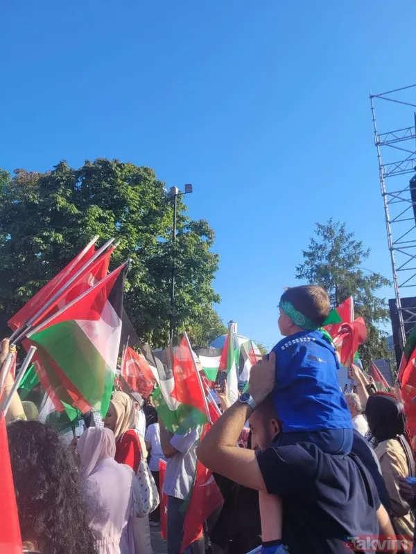 Takvim.com.tr, Ayasofya'da! Binlerce kişi Filistin için meydanlara akın etti | İşte o anlar... - 21