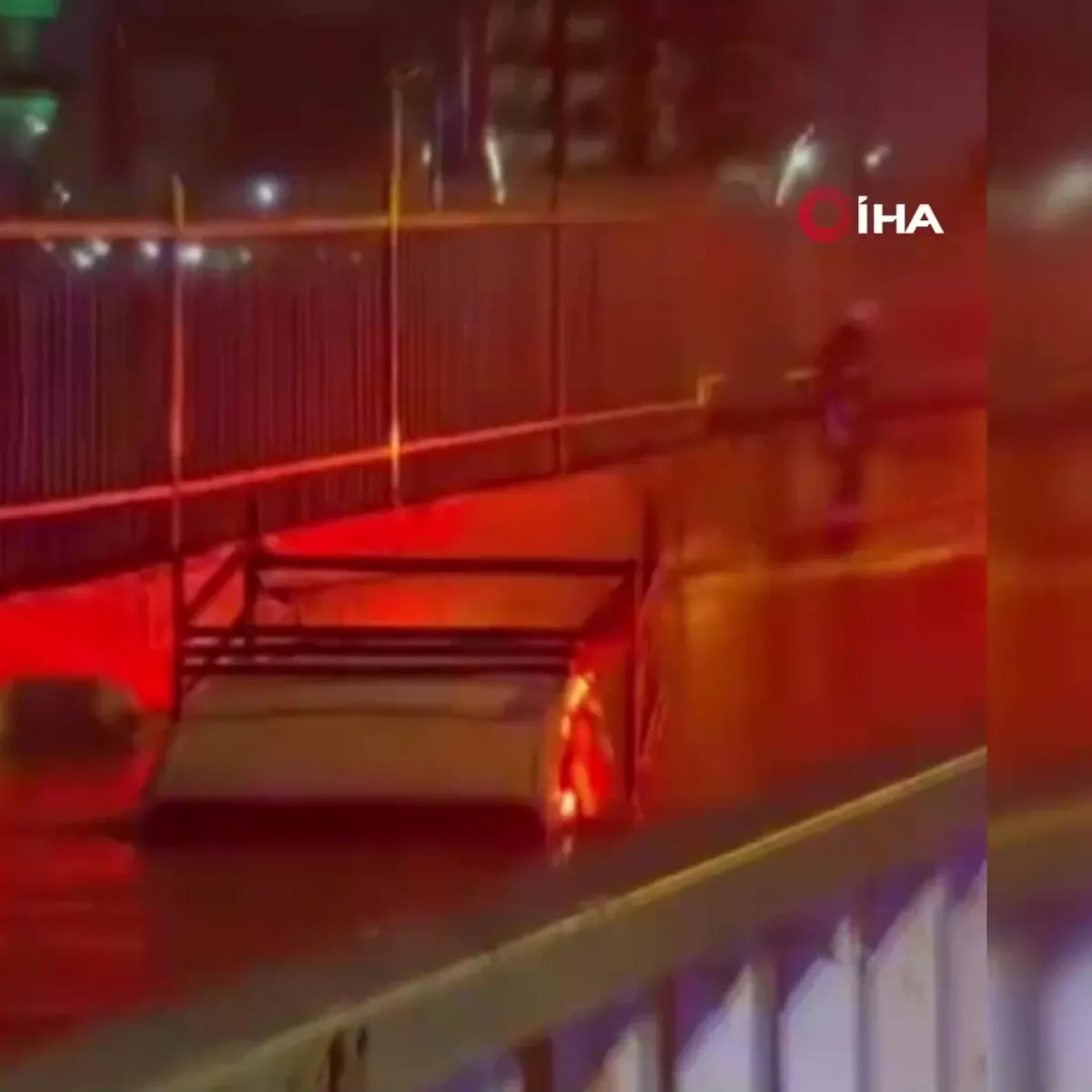 İzmir Torbalı’da facia! Suyla dolan alt geçitte kalan sürücü öldü!