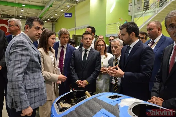 Ukrayna Cumhurbaşkanı Vladimir Zelenskiy’den Baykar tesisine ziyaret