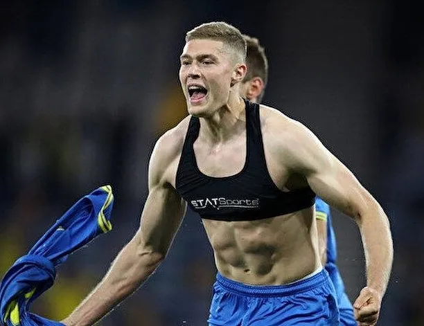 Gomez giderse hedef Dovbyk