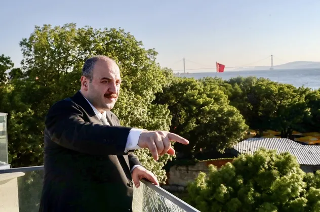 CHP'li Özel ve Fox TV'nin manipülasyonuna Bakan Varank'tan sert tepki: En alçak muhalefet ve en ahlaksız medya