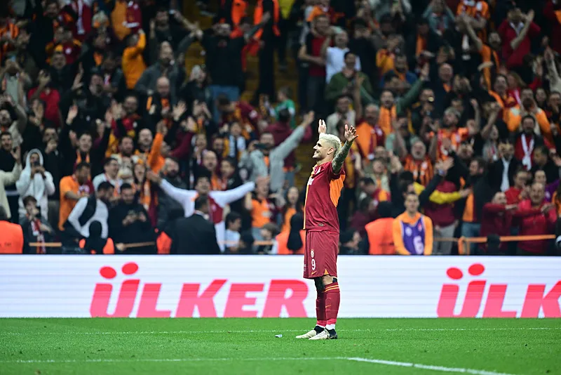 SON DAKİKA GALATASARAY HABERİ | Transferde flaş gelişme! Mauro Icardi'ye hayatının kontratını teklif edecekler - 1