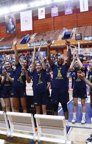 Fenerbahçe Safiport 4 oyuncuyla anlaştı