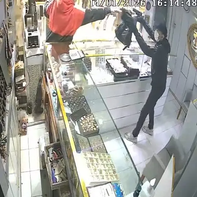 3 milyonluk ’maske’li vurgun!