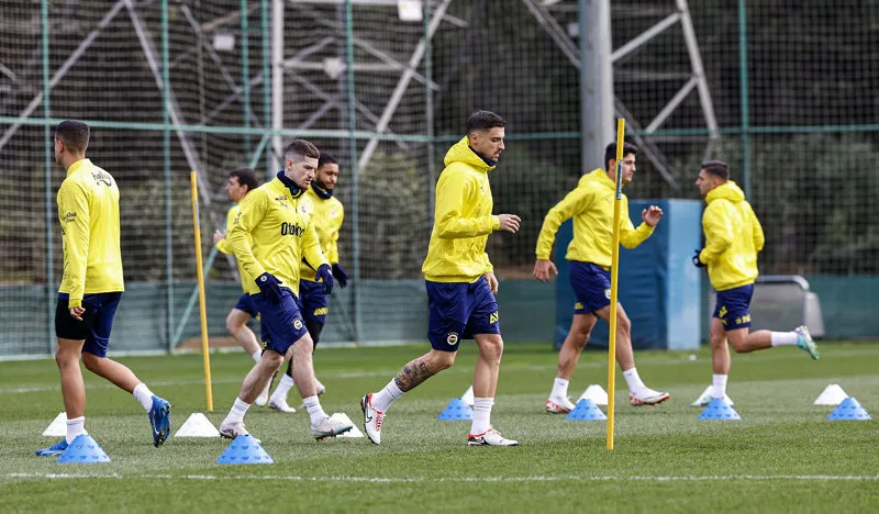 Yeni transferler sahada! İşte Fenerbahçe'nin Adanaspor maçı 11'i - 4