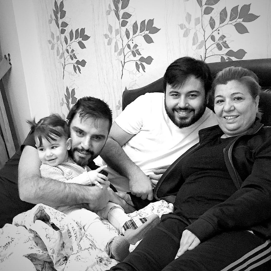 alisan-kardesi-selcuk-tektasin-son-anlarini-anlatti-koridordaki-bagirislar-1776931698439.jpg Alişan 2021’de kaybettiği kardeşi Selçuk Tektaş'ın son anlarını ilk kez anlattı! “Koridordaki bağırışlar çağırışlar...”-4