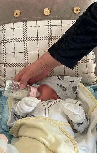 SON DAKİKA! 13 günlük bebeğini karınca ilacıyla zehirledi! Sosyal medya paylaşımları dehşete düşürdü