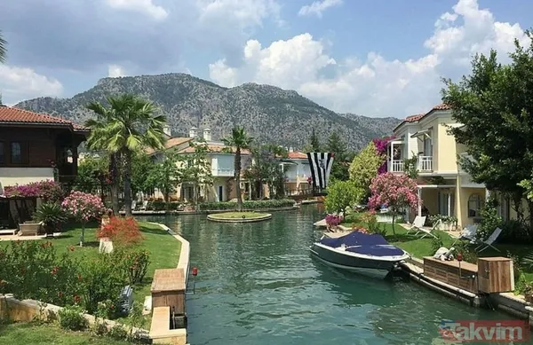 Tüm Banka Kartları İle İşlem Yapılabilen Ortak Atm Özelliğine Sahip Bankamatik, Milyon Dolarlık Teknelerinde Tatil Yaparken Bahşiş Sıkıntısı Yaşayan...