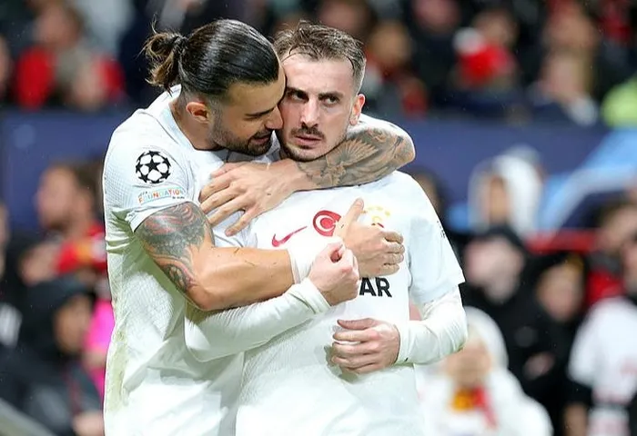 gozler-manchester-united-galatasaray-macinda-okan-buruk-imha-planini-hazirladi-presle-bogacak-icardi-ile-vurac-1701213229432.jpeg Gözler Manchester United- Galatasaray maçında | Okan Buruk imha planını hazırladı: Presle boğacak Icardi ile vuracak-3