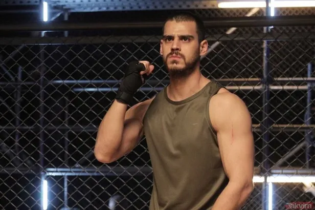 yalniz-kurt-1-bolum-canli-izle-atv-yalniz-kurt-dizisi-ilk-bolum-izleme-linki-turkiyenin-yakin-tarihine-isik-tu-1643386118070.jpg Yalnız Kurt 1. bölüm izle! ATV - Yalnız Kurt ilk bölüm izleme linki! Osman Sınav'dan kanlı örgütlere, mitolojiye ışık tutacak hikaye!-6