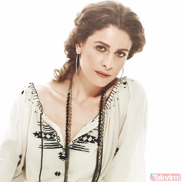 Can Borcu’nun Handan’ı Ebru Özkan bakın aslen nereli! Makedonyalı oyuncuyla evlenen Ebru Özkan meğer... - 8