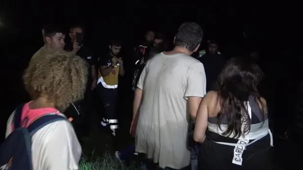 Karabük'te izinsiz girdikleri kanyonda mahsur kalan 15 kişi, 9 saat sonra kurtarıldı-2