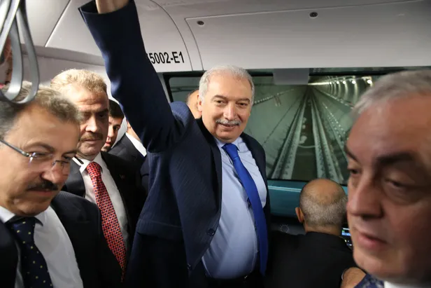 Eminönü-Eyüpsultan-Alibeyköy Tramvay Hattı ve Mahmutbey-Mecidiyeköy Metro Hattının test sürüşleri gerçekleştirdi-5