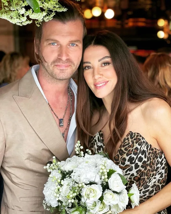kivanc-tatlitugu-mutfaga-girdi-o-hallerini-goren-hamile-esi-basak-dizer-sekerci-mi-baban-senin-dedi-ulu-orta-a-1644091794769.jpg Kıvanç Tatlıtuğ'u mutfağa girdi! O hallerini gören hamile eşi Başak Dizer ‘Şekerci mi baban senin?’ dedi ulu orta aşka geldi-5