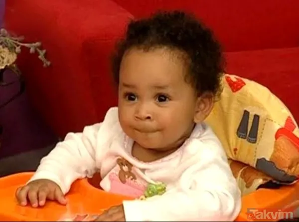 Sihirli Annem’in minnoş Toprak'ı büyüdü oldu afet-i devran! Jennifer Boyner süper minisi göğüs dekoltesiyle yaktı geçti - 21