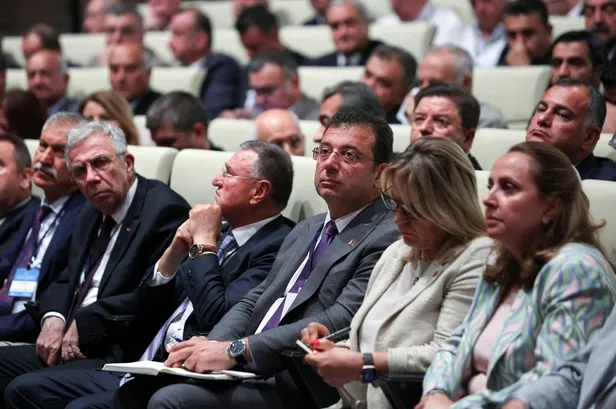 CHP'deki "zoom cuntası" ve "sızıntı" krizi sonrası ilk! Ekrem İmamoğlu ile Kemal Kılıçdaroğlu yüzleşti-10