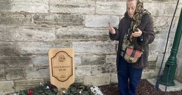 Aşkından Monna Rosa şiirini yazdığı Muazzez Akkaya Sezai Karakoç'un mezarını ziyaret etti!