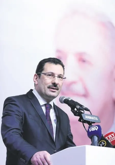 AK Parti'nin yaptığı itirazlara ilişkin YSK'nın vereceği kararı beklemeyen İl Seçim Kurulu mazbatayı İmamoğlu'na verdi-3