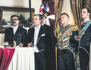 Çiçero’dan kostüm sov