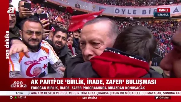 Başkan Erdoğan'a Nef Stadyumu'nda sevgi seli!