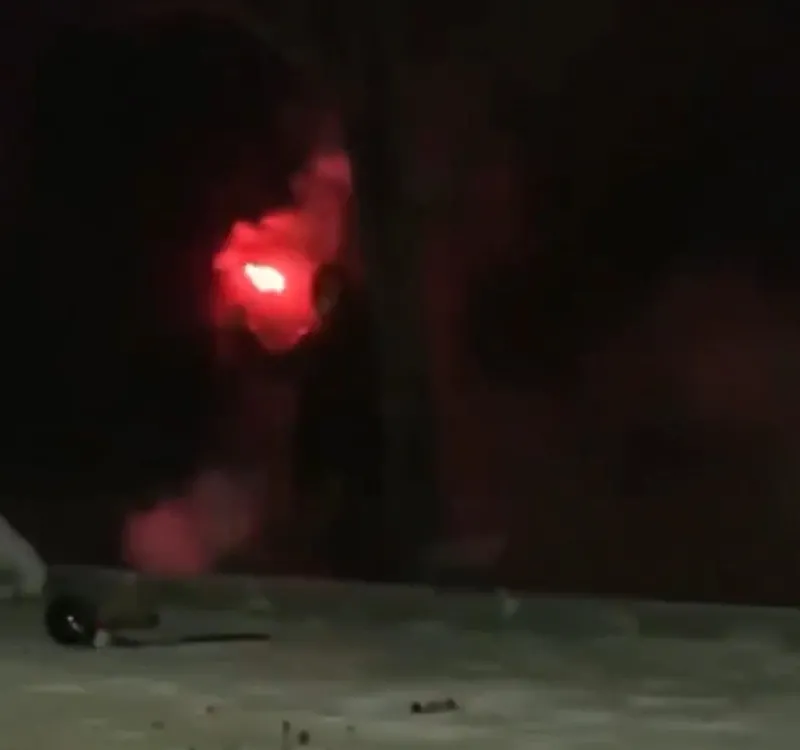 ODTÜ'de polise molotof kokteyli atan provokatörler (Takvim.com.tr)