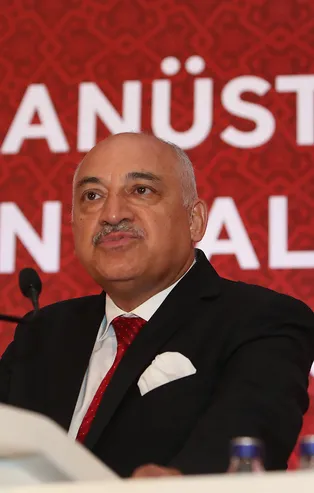 TFF haberi: TFF'nin yeni başkanı Büyükekşi'den istifa çağrısı!