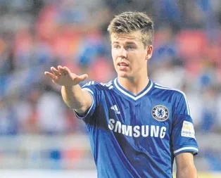 Fener’den Van Ginkel bombası
